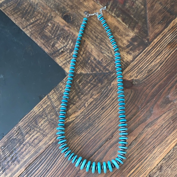 Beautiful Faux Turquoise Necklace - Picture 1 of 5